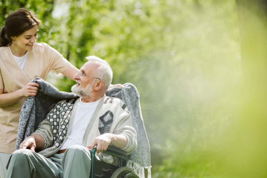 How to Convince a Loved One to Try Adult Daycare