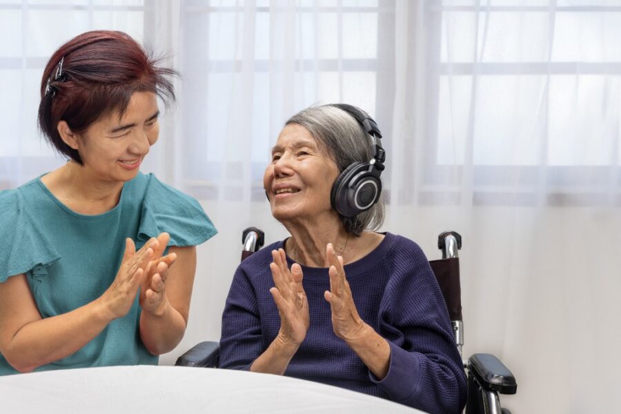 Music Therapy Benefits for Seniors in Adult Daycare