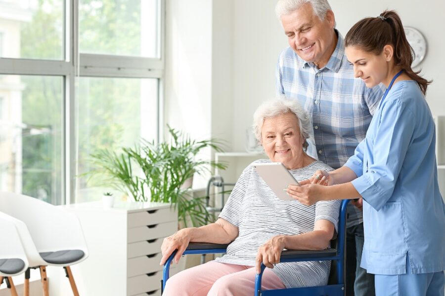 Building Trust with Your Loved One’s Adult Daycare Team